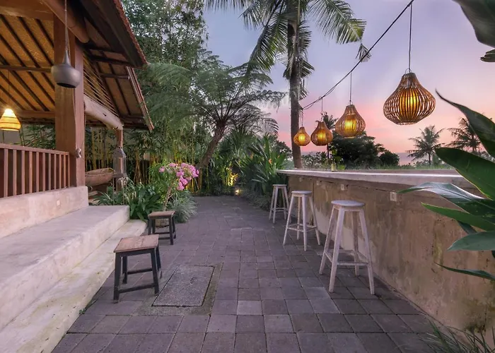 Hotel Artini Bisma
