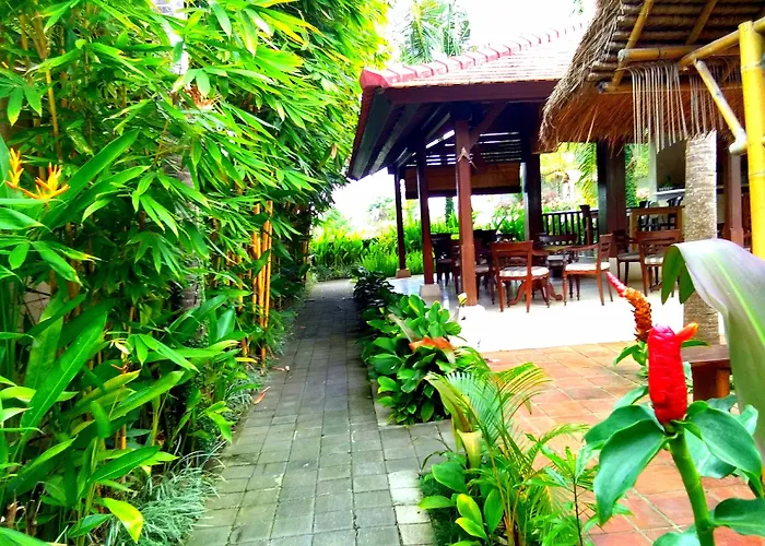 Hotel Artini Bisma