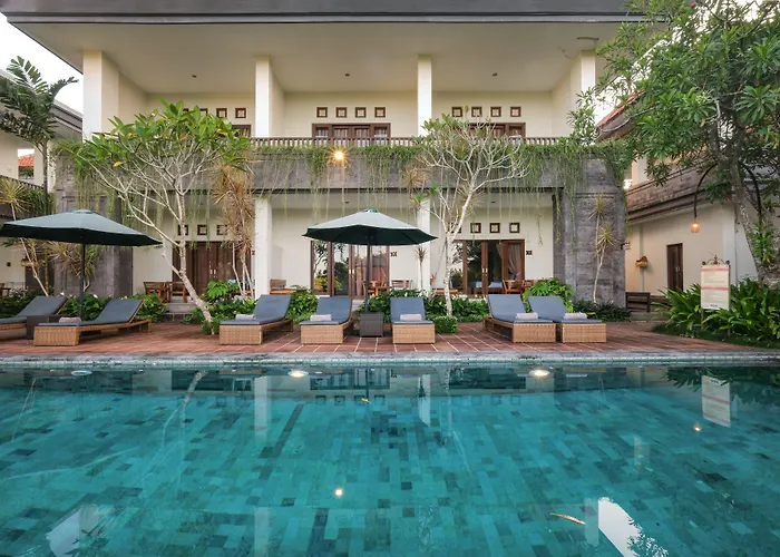 Artini Bisma Hotel 4*