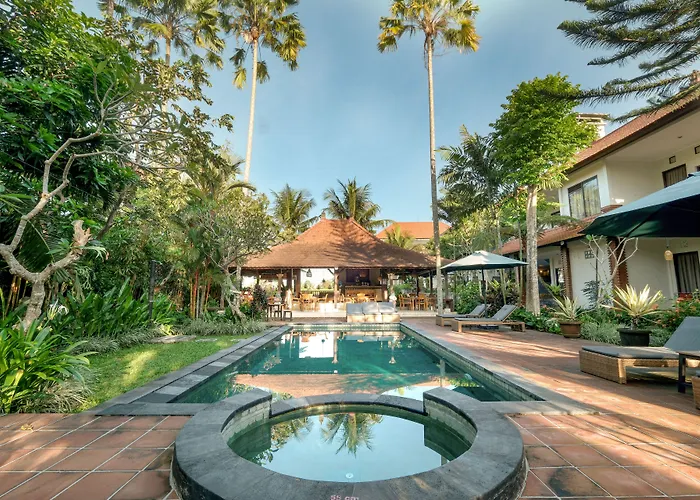 Artini Bisma Hotel 4*
