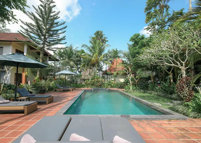Hotel Artini Bisma 4*